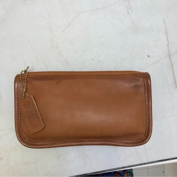 Coach vintage English tan leather chunky case clutch bag
